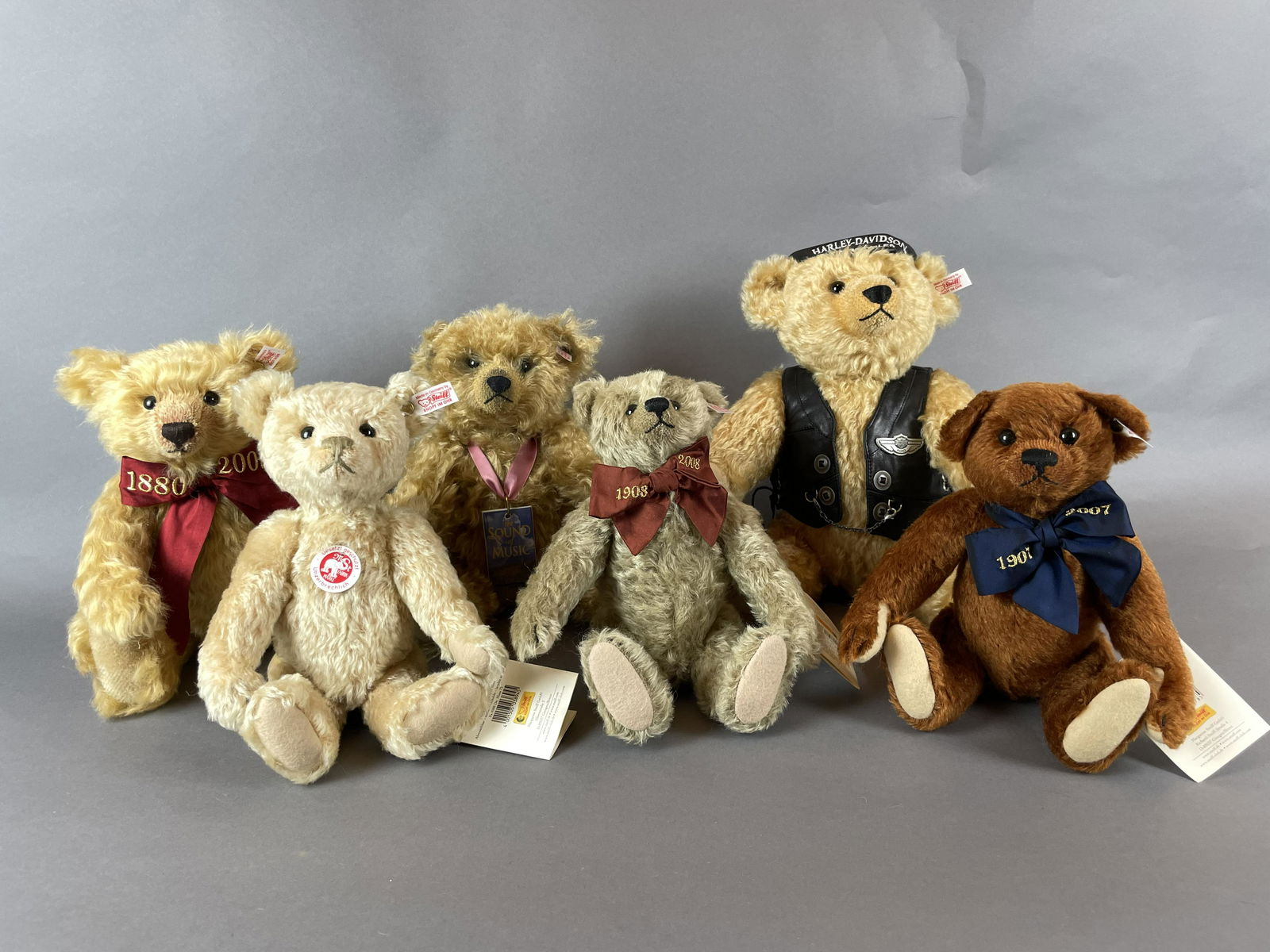 Six Contemporary Steiff Stuffed Mohair Teddy Bears (1 of 3)