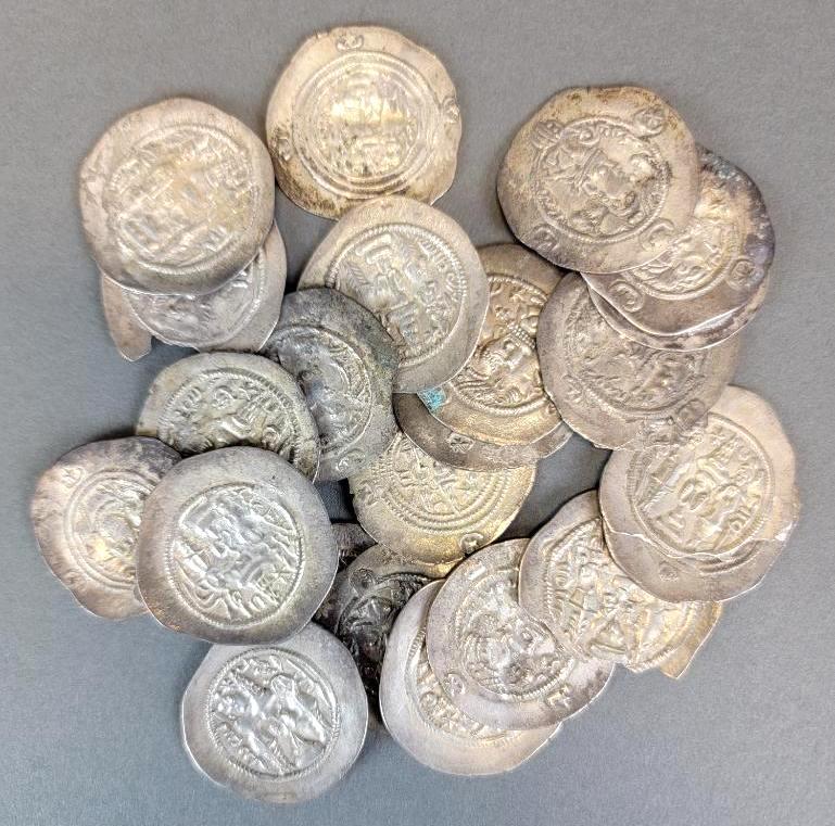 Group 24 Ancient Sasanian Empire Khusru II Silver Drachm Coins (591-628 A.D.) (1 of 5)