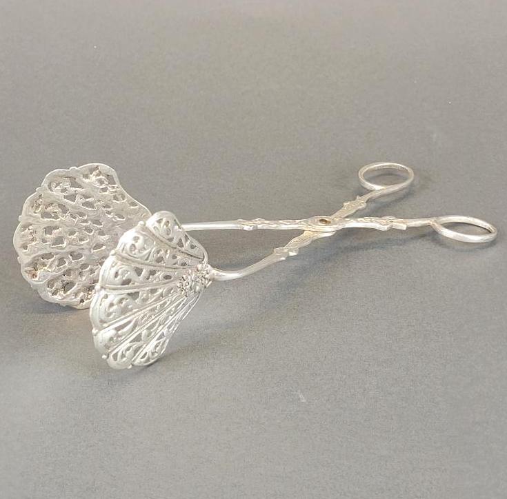 Antique VTG Pierced Sterling Silver Toast / Sandwich Tongs (1 of 5)