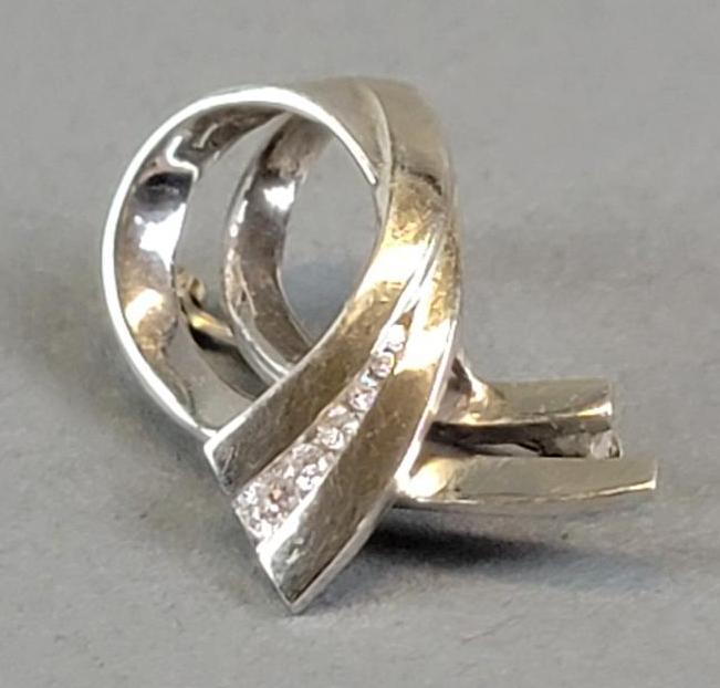 Retro White Gold and Diamond Knot Brooch (1 of 2)