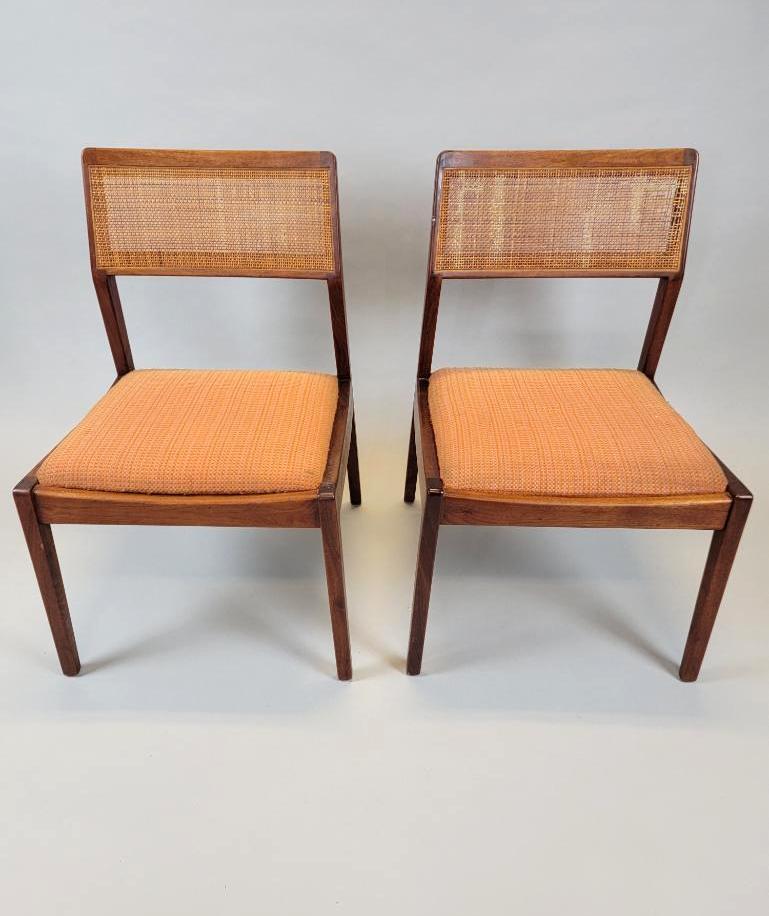 Pair of Mid Century Modern Side Chairs (1 of 7)