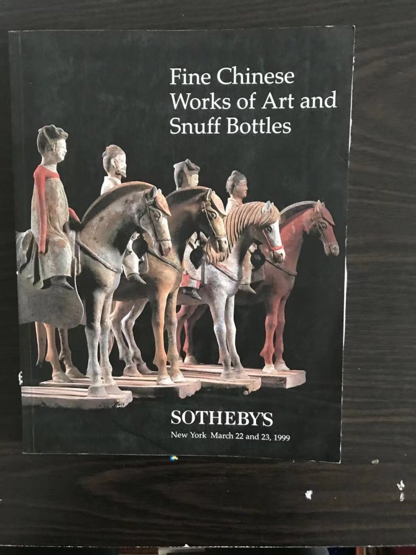 NY Sotheby's 1999 Fine Chinese Works of Art and Snuff Bottles: NY Sotheby's 1999 Fine Chinese Works of Art and Snuff Bottles, good condition!