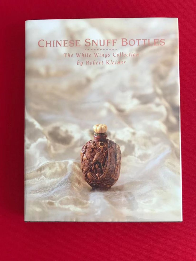 Chinese Snuff Bottles The White Wings Collection by Robert Kleiner (1 of 5)