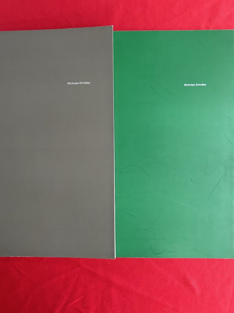 2 Famous dealer Nicholas Grindley 2000 2003Chinese Art Exhibition Catalog: 2 Famous dealer Nicholas Grindley 2000 2003 Chinese Art Exhibition Catalog, very good condition!