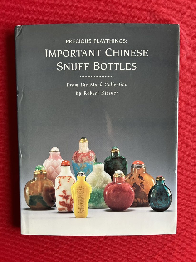 Robert Kleiner & Co. Ltd 200 Chinese Snuff Bottles The Collection of Mack (1 of 3)