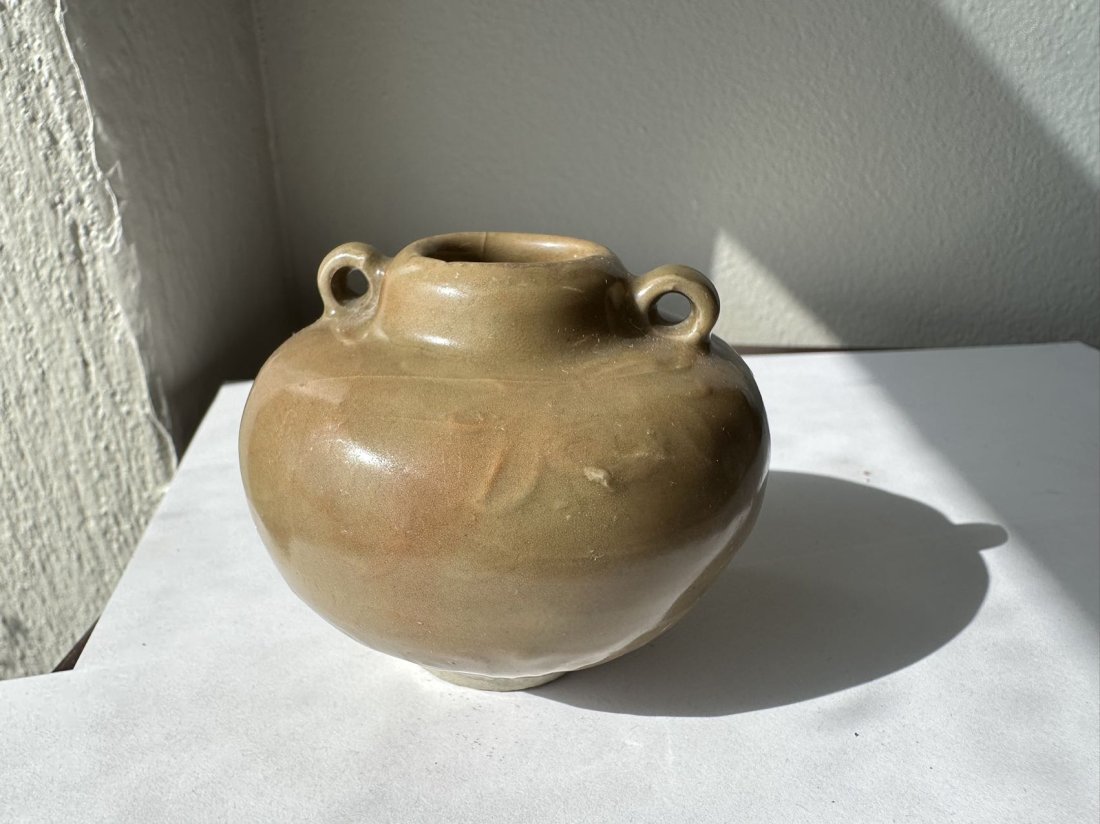 Yuan Dynasty LongQuan Yao Double Series small Jar (1 of 5)