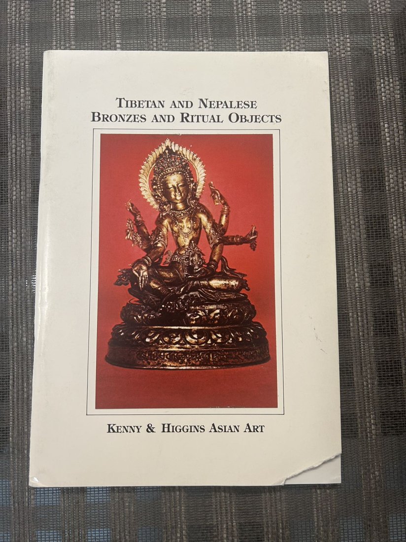 Tibetan and Nepalese Bronzes and Ritual Objects: Tibetan and Nepalese Bronzes and Ritual Objects , published in 1983, good condition!