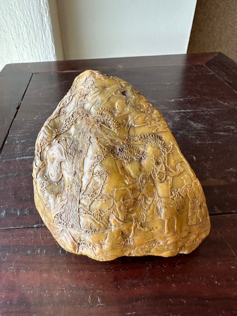 Qing Dynasty Shoushan Stone Carved Landscape and Figure Ornament (1 of 7)