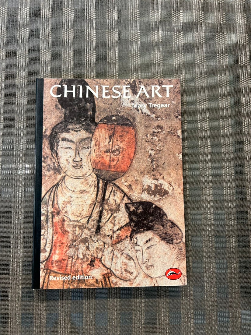 Chinese Art By Mary Tregear: Chinese Art By Mary Tregear , published in 1980 by Thames and Hudson, very good condition!