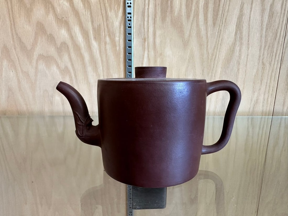Private Collection of YIXING ZISHA Teapot 3 (1 of 10)