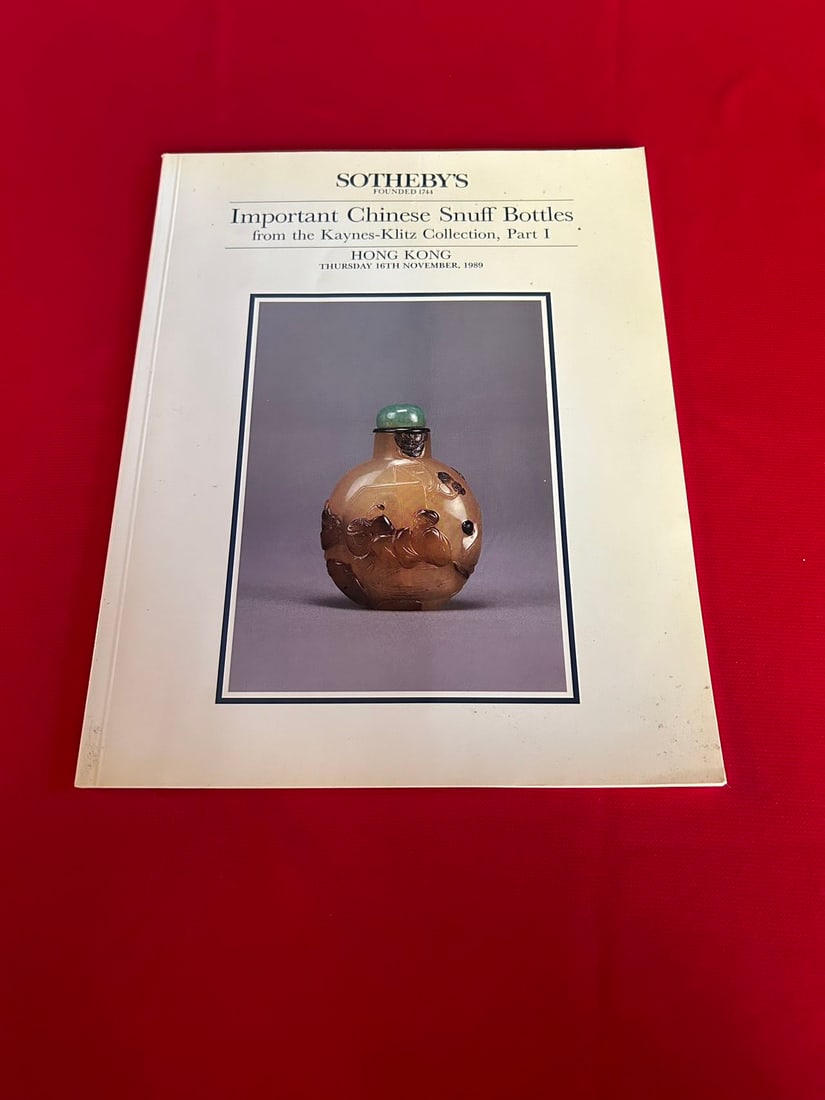 HK Sotheby's 1989 Impotant Chinese Snuff Bottles The Kaynes- Klitz Collection: HK Sotheby's 1989 Impotant Chinese Snuff Bottles The Kaynes- Klitz Collection , good condition!
