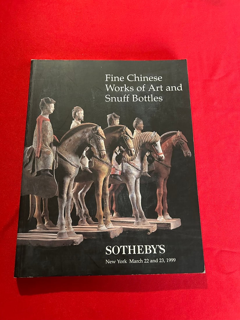 NY Sotheby's 1999 Fine Chinese Works of Art and Snuff Bottles: NY Sotheby's 1999 Fine Chinese Works of Art and Snuff Bottles , good condition!
