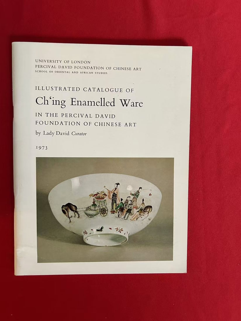 Ch'ing Enamelled Ware in The Percival David Foundation of Chinese Art: Ch'ing Enamelled Ware in The Percival David Foundation of Chinese Art , published in 1973 , very good condition!