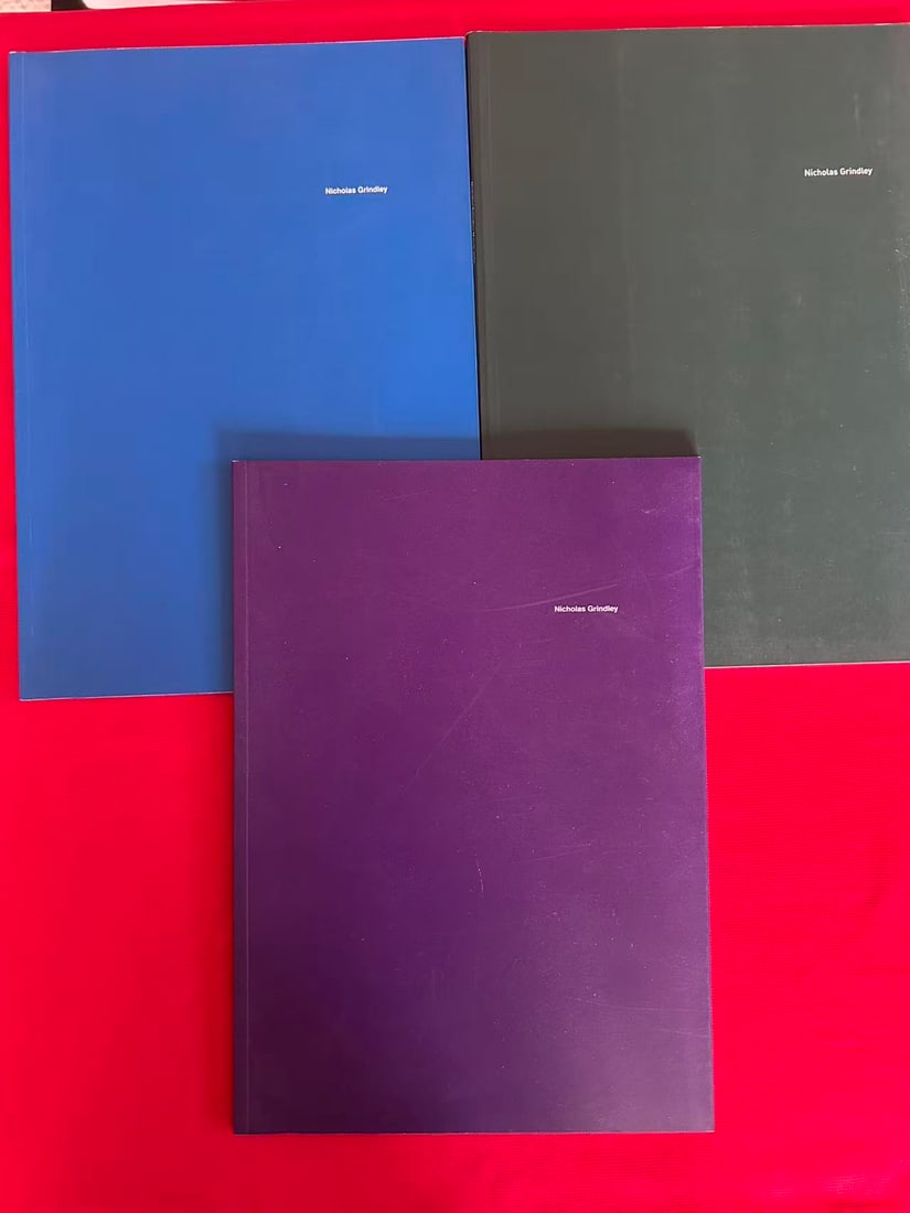 3 Volumes Famous Dealer Nicholas Grindley Chinese Art Exhibition Catalog: 3 Volumes Famous Dealer Nicholas Grindley Chinese Art Exhibition Catalog, good condition!