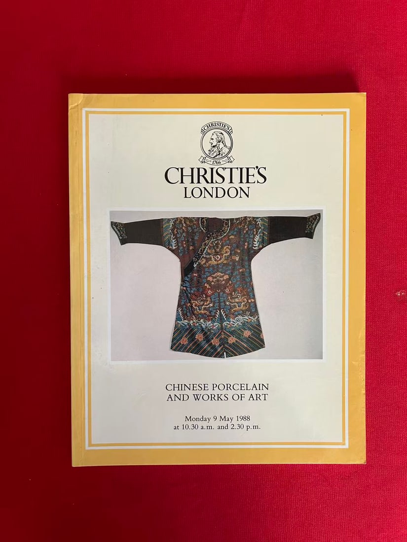 LD Christie's 1988 Fine Chinese Porcelain and Works of Art: LD Christie's 1988 Fine Chinese Porcelain and Works of Art , good condition!
