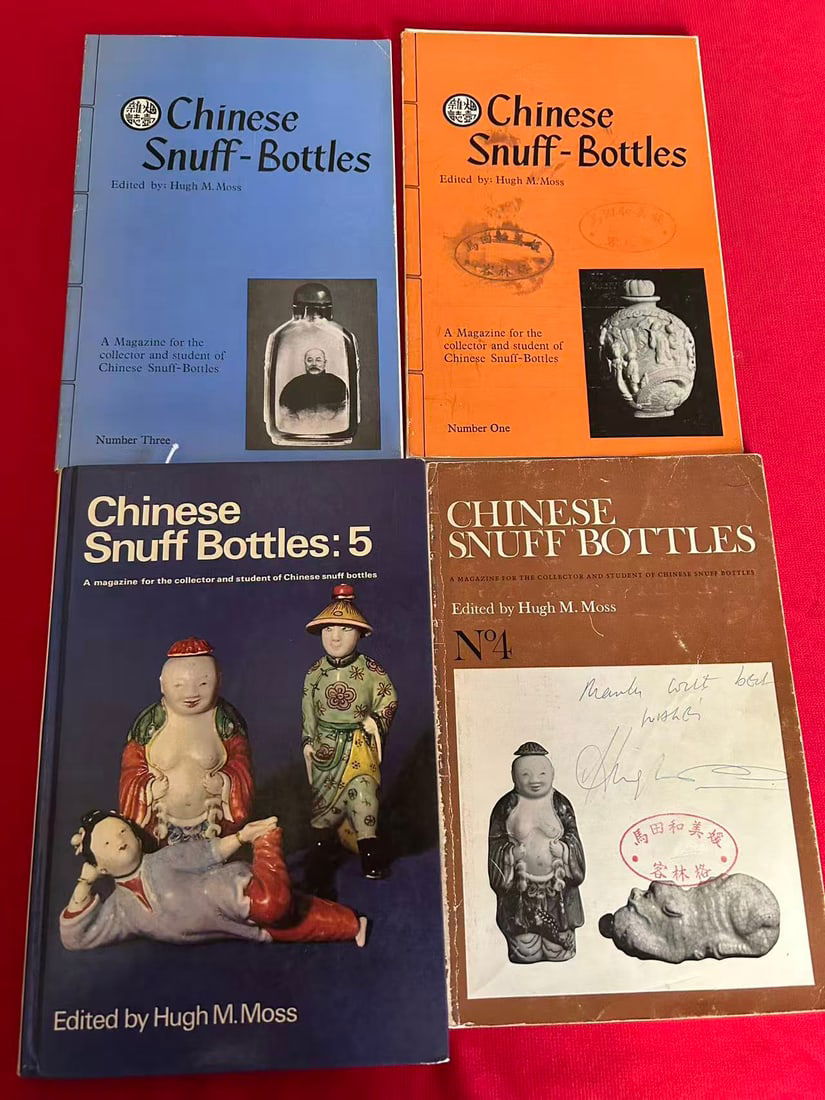 4 Volumes Hugh Moss Chinese Snuff Bottles: 4 Volumes Hugh Moss Chinese Snuff Bottles , published in 1969, good condition!