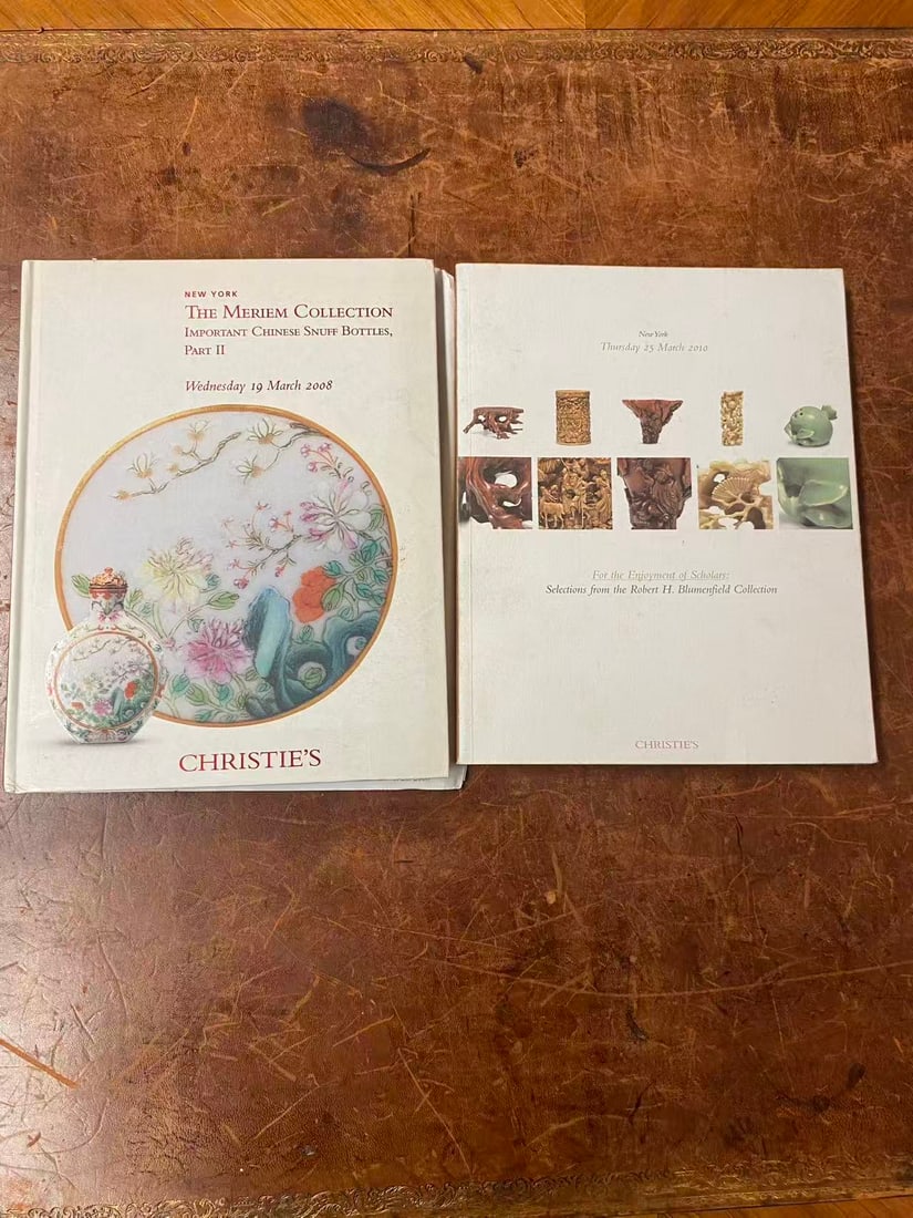 2 Volumes NY Christie's Chinese Art Catalogs: 2 Volumes NY Christie's Chinese Art Catalogs , good condition!