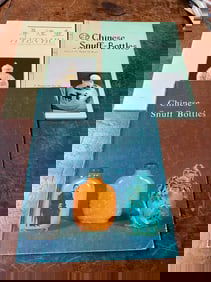 3 Volumes Chinese Snuff Bottles