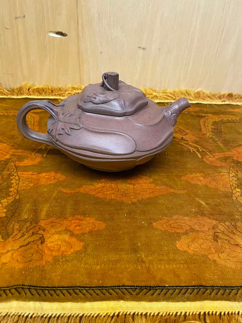 Private Collection of Chinese YIXING ZISHA , No 13: Private Collection of Chinese YIXING ZISHA , No 13 , size H 4 * L 7 in.