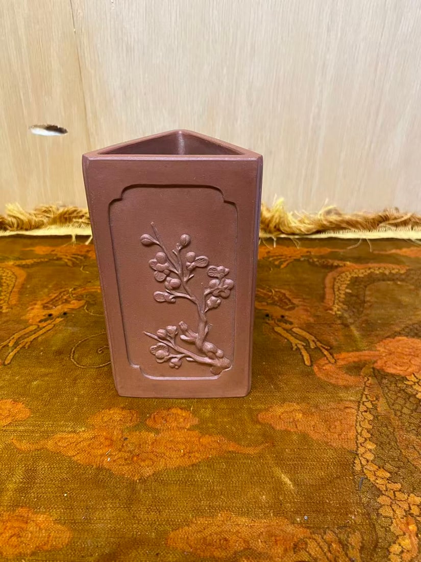 Private Collection of Chinese YIXING ZISHA , No 44: Private Collection of Chinese YIXING ZISHA , No 44 , H 5 1/2 in.