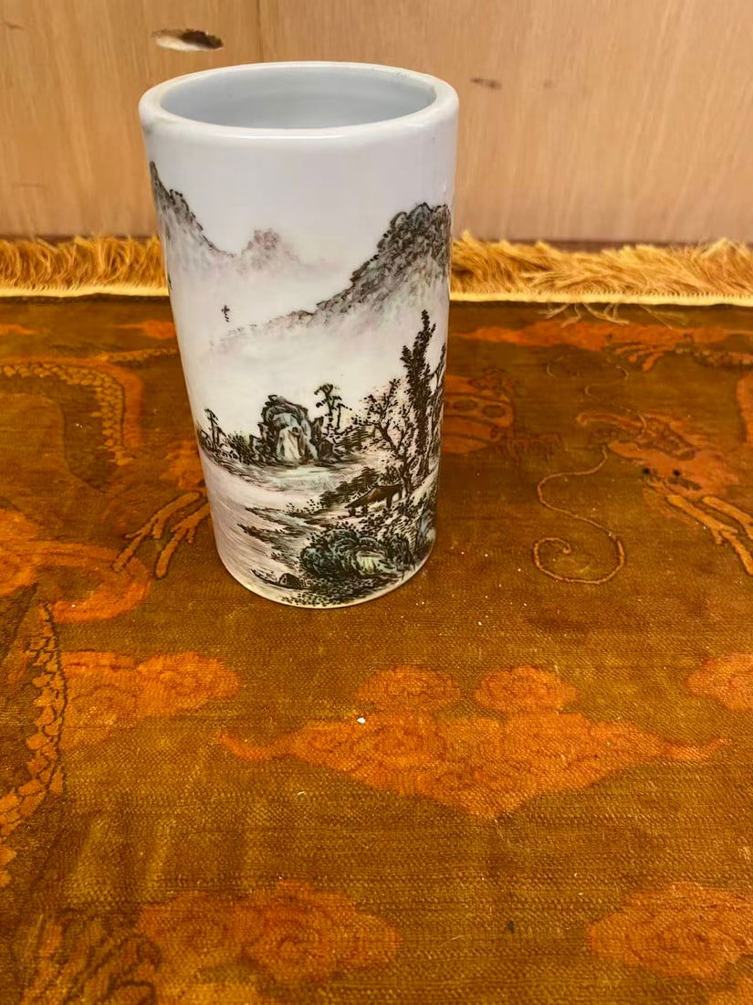 Private Collection of Chinese Ceramics, No 20: Private Collection of Chinese Ceramics, No 20, size H 5 1/4 * D 2 3/4 in.