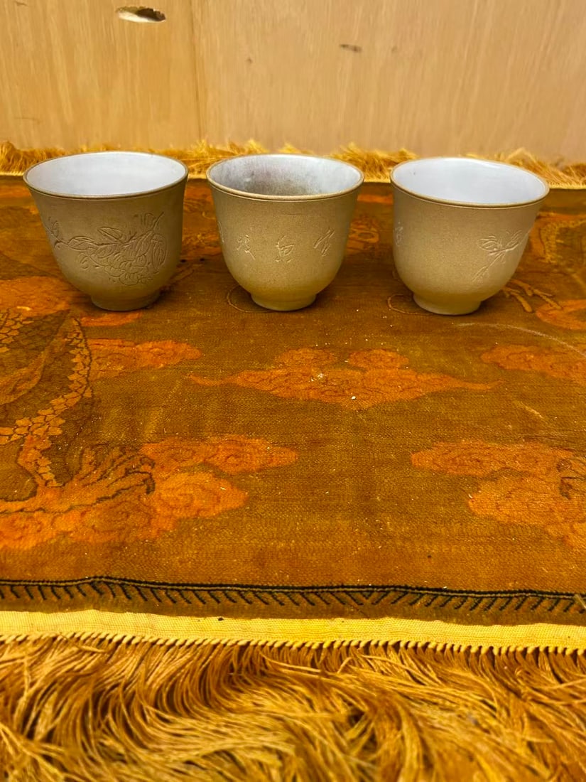 Private Collection of Chinese Ceramics, No 36 (1 of 5)