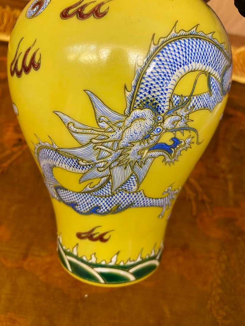 Private Collection of Chinese Ceramics, No 47 - 3