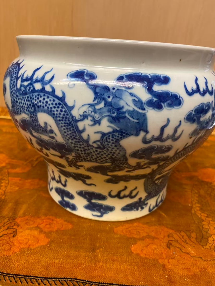 Private Collection of Chinese Ceramics, No 54 - 3