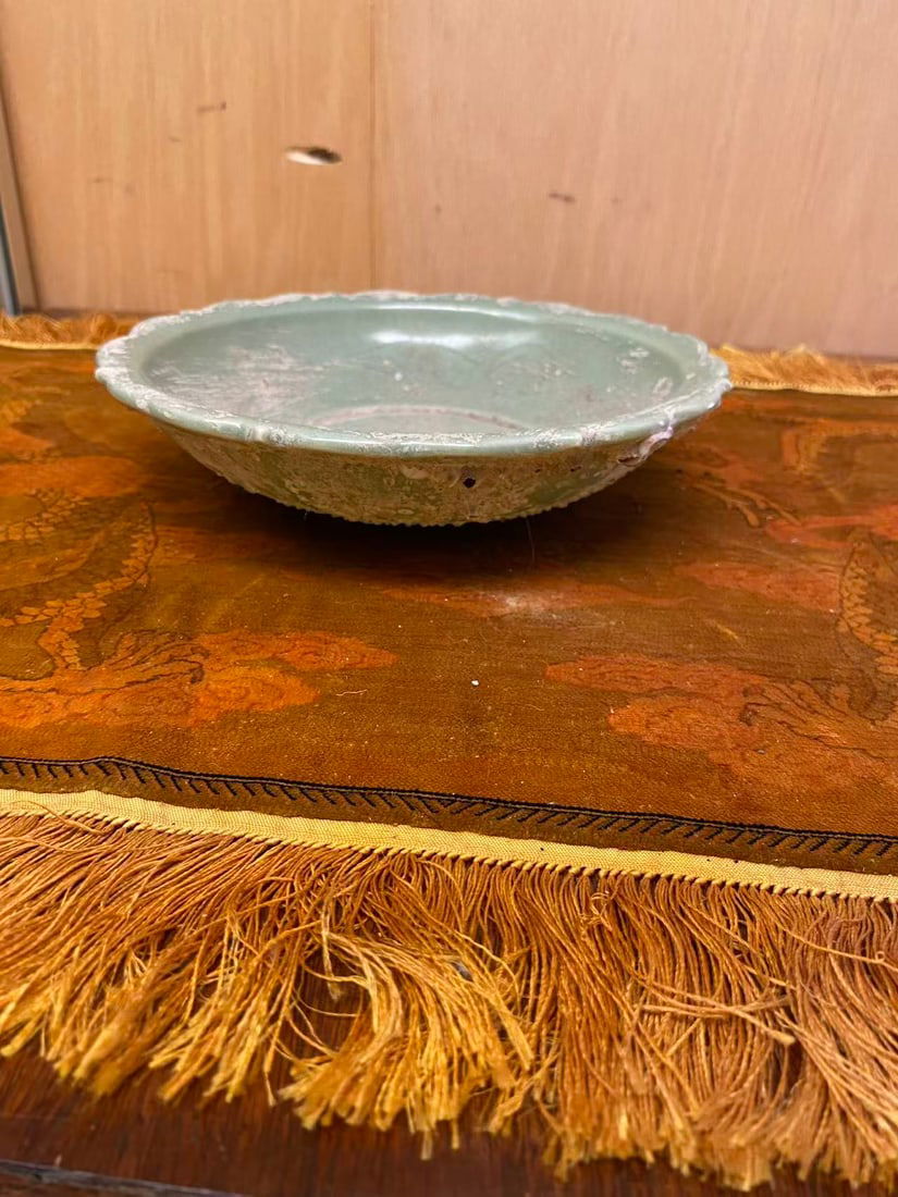 Private Collection of Chinese Ceramics, No 63: Private Collection of Chinese Ceramics, No 63, size D 8 1/2 in.