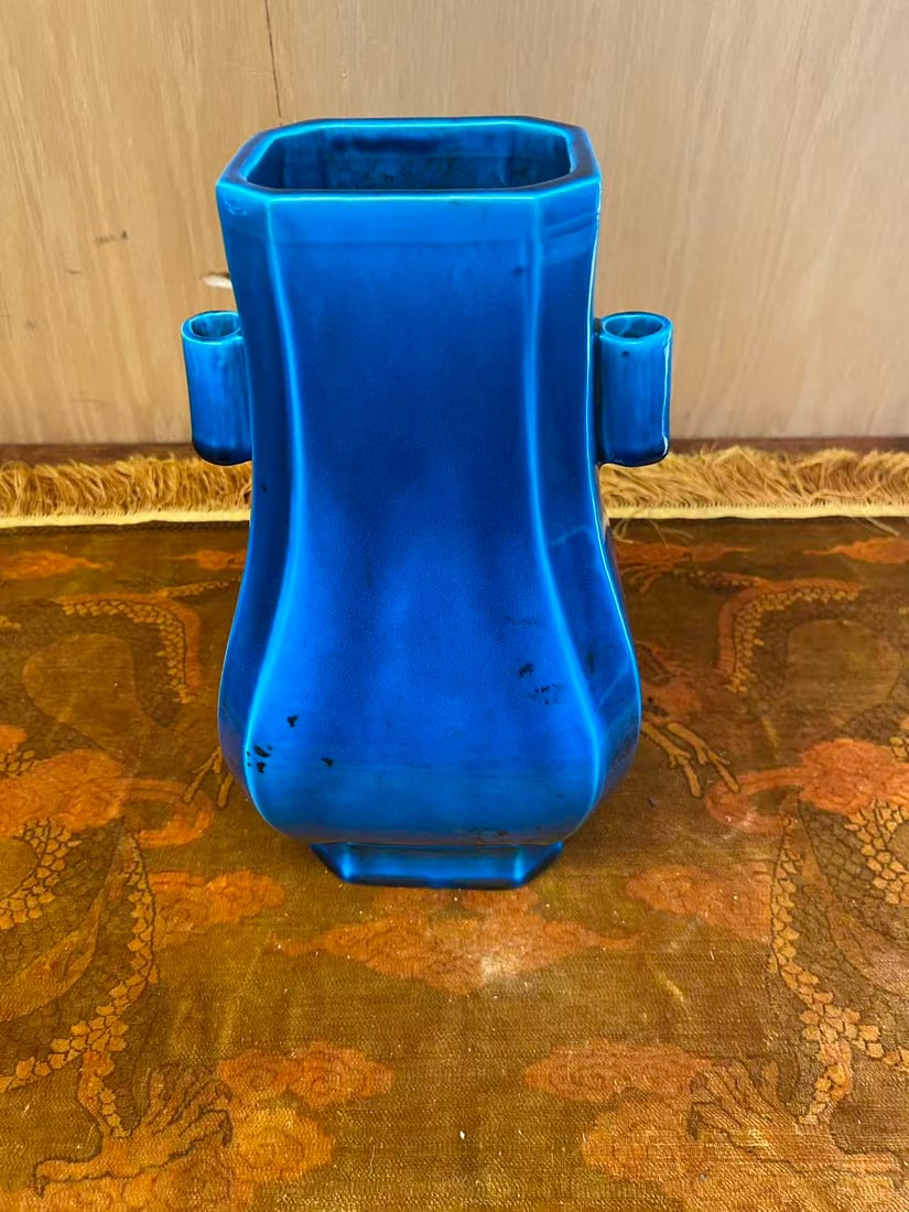 Private Collection of Chinese Ceramics, No 75: Private Collection of Chinese Ceramics, No 75, size H 9 1/2 in.