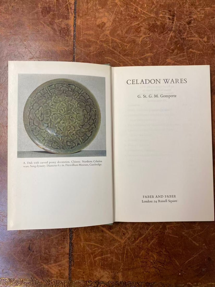 CELADON WARES by G. St. G. M. Gompertz: CELADON WARES by G. St. G. M. Gompertz, published in 1968, good condition!
