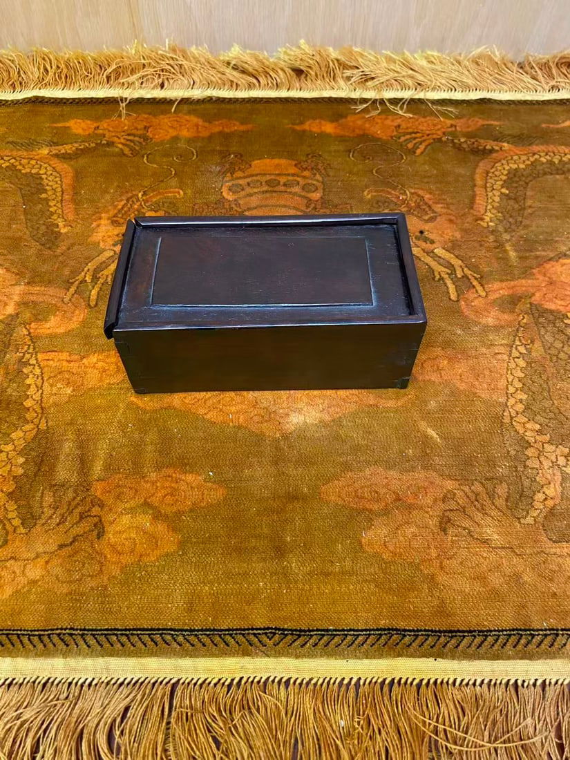 Private Collection of Chinese Decorative Art, No 20 (1 of 7)