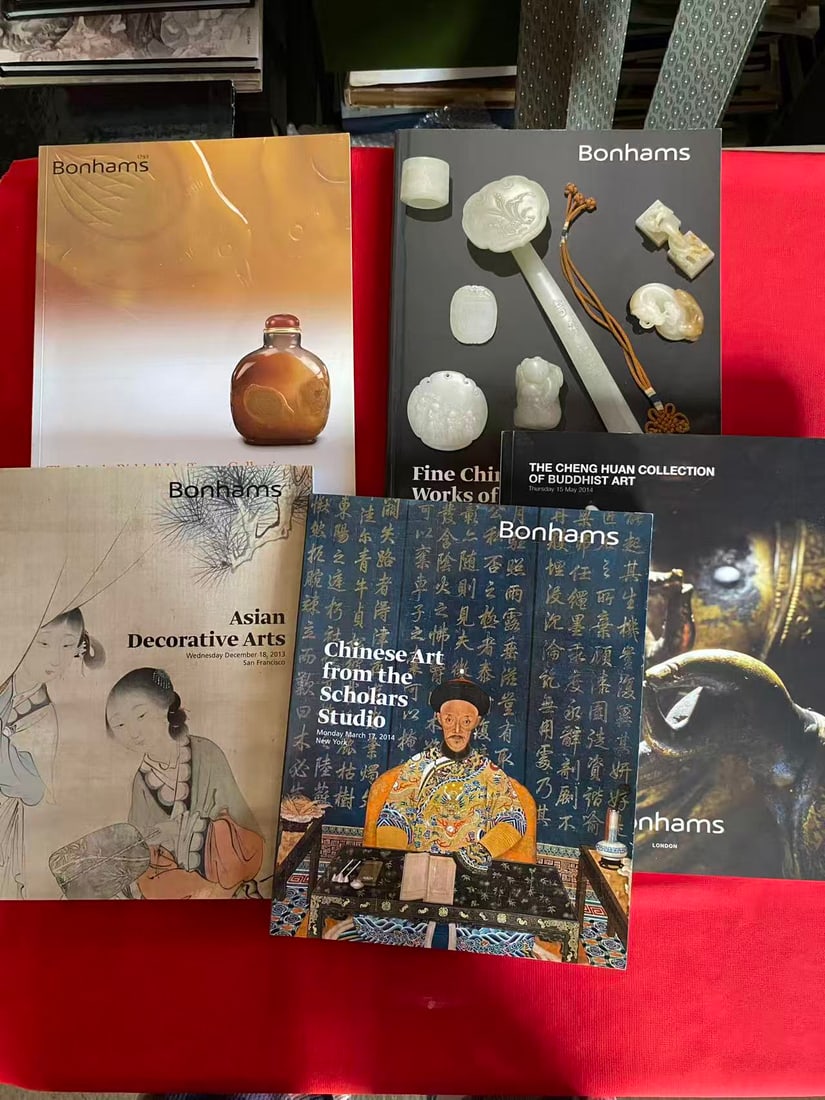 5 Volumes Bonhams Asian Art Catalogs: 5 Volumes Bonhams Asian Art Catalogs , very good condition!