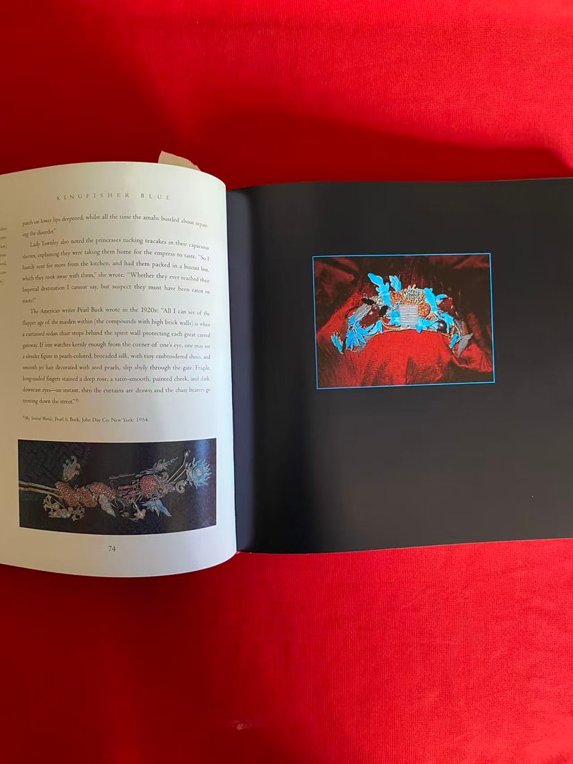 KINGFISHER BLUE Treasures of an Ancient Chinese Art - 2