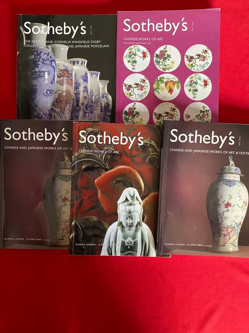 5 Volumes Sotheby's Asian Art Catalogs: 5 Volumes Sotheby's Asian Art Catalogs , good condition!