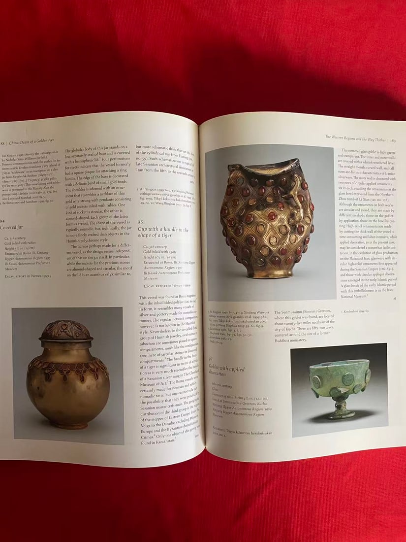 CHINA Dawn of a Golden Age,200-750 AD by The Metropolitan Museum of Art - 3