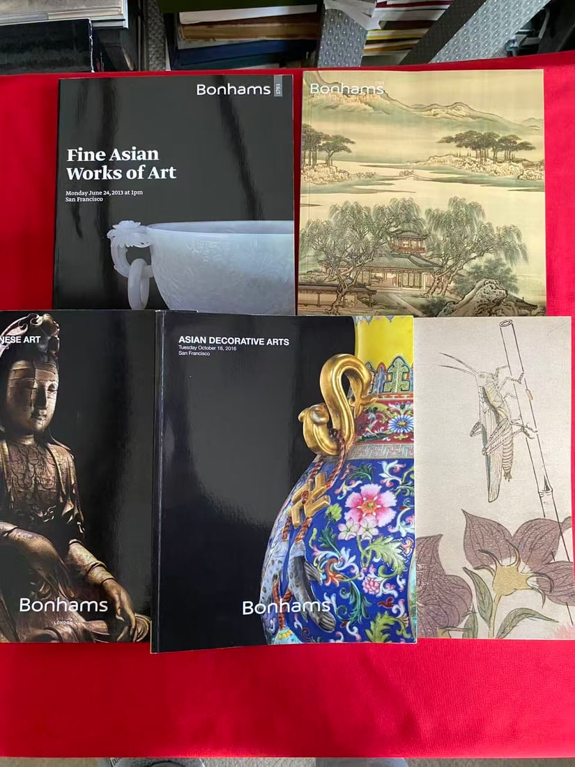 5 Volumes Bonhams Asian Art Catalog: 5 Volumes Bonhams Asian Art Catalog , good condition!