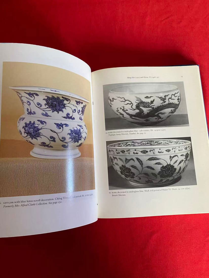 Ming Pottery and Porcelain by SOAME JENYNS - 3