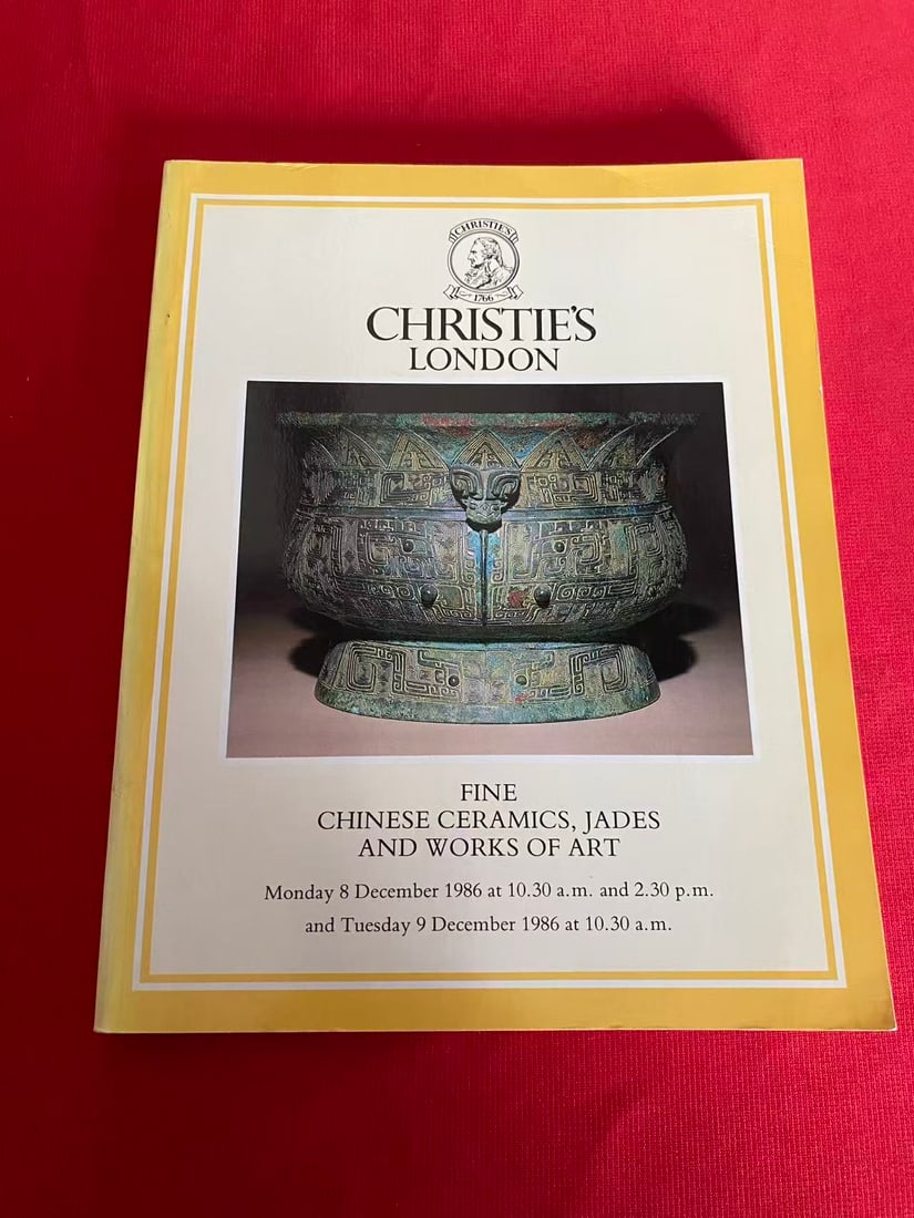 LD Christie's 1986 FINE CHINESE CERAMICS, JADES AND WORKS OF ART: LD Christie's 1986 FINE CHINESE CERAMICS, JADES AND WORKS OF ART, good condition!