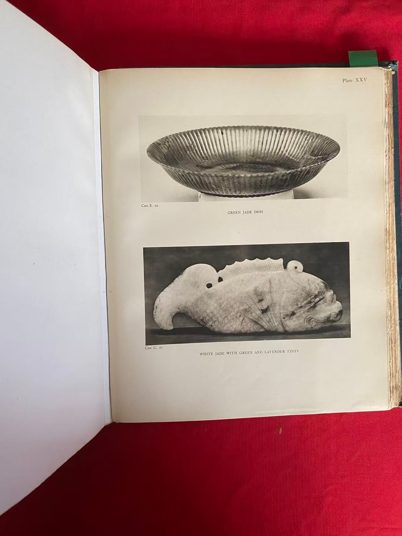 ILLUSTRATED CATALOGUE OF CHINESE ART by BURLINGTON FINE ARTS CLUB 1915 - 4