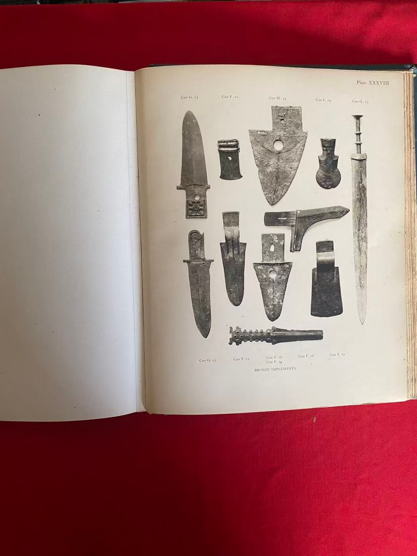 ILLUSTRATED CATALOGUE OF CHINESE ART by BURLINGTON FINE ARTS CLUB 1915 - 5