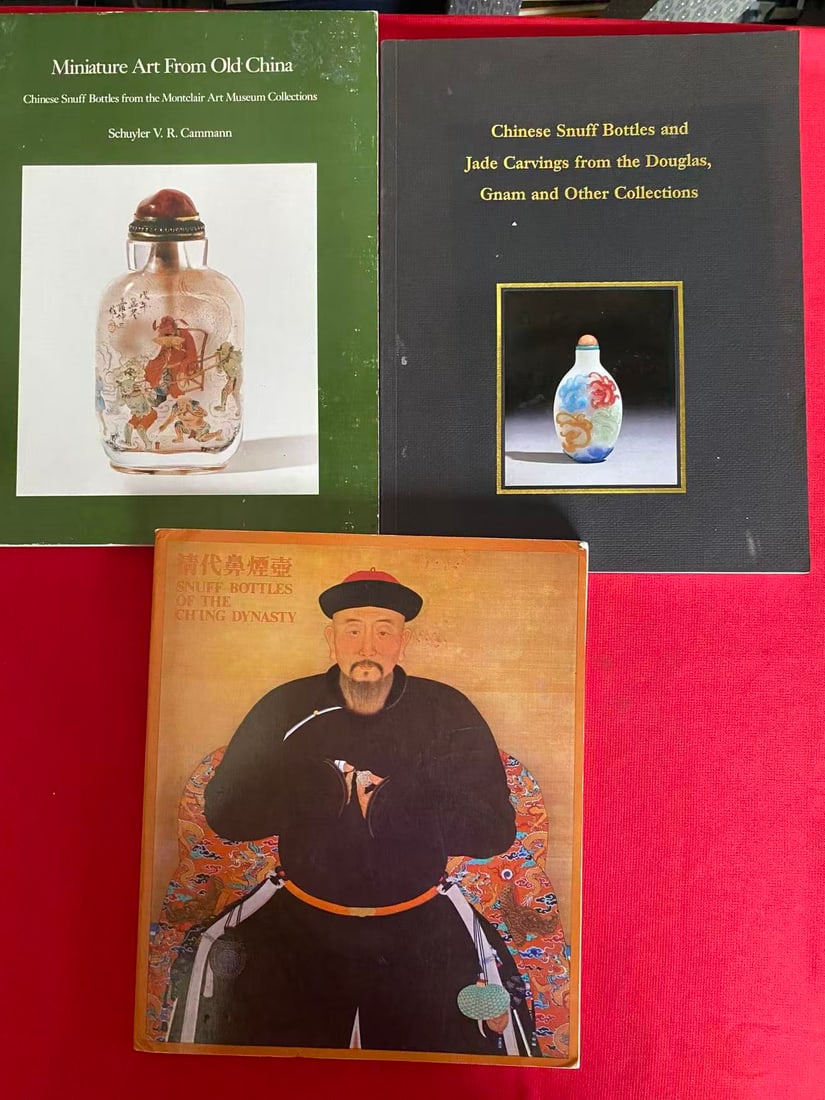 3 Reference book about Chinese Snuff Bottles: 3 Reference book about Chinese Snuff Bottles, good condition!
