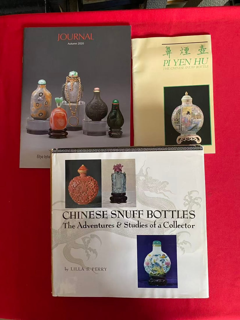 3 Reference book about Chinese Snuff Bottles: 3 Reference book about Chinese Snuff Bottles , good condition!