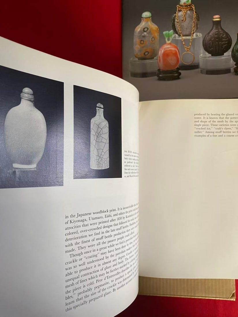 3 Reference book about Chinese Snuff Bottles - 3