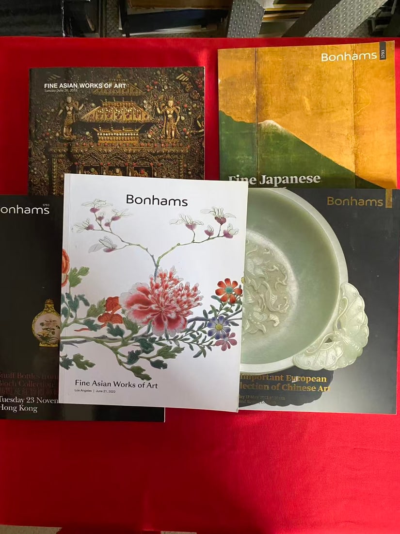 5 Volumes Bonhams Asian Art Catalog: 5 Volumes Bonhams Asian Art Catalog , good condition!