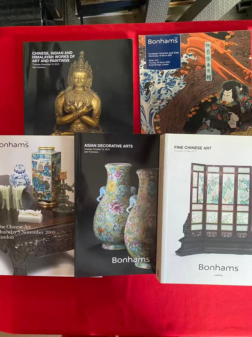 5 Volumes Bonhams Asian Art Catalog: 5 Volumes Bonhams Asian Art Catalog, good condition!