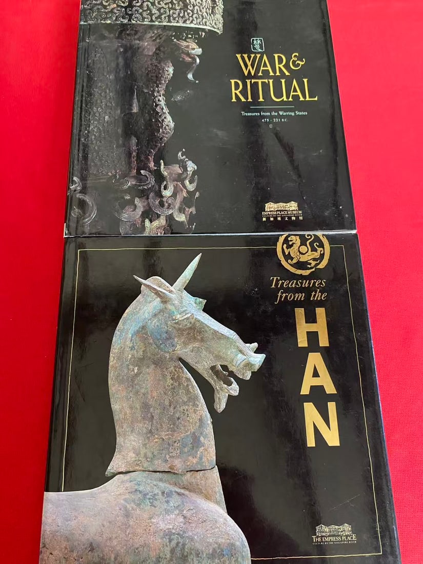 2 Volumes Treasures From the Chu and Han: 2 Volumes Treasures From the Chu and Han , hard cover and good condition!