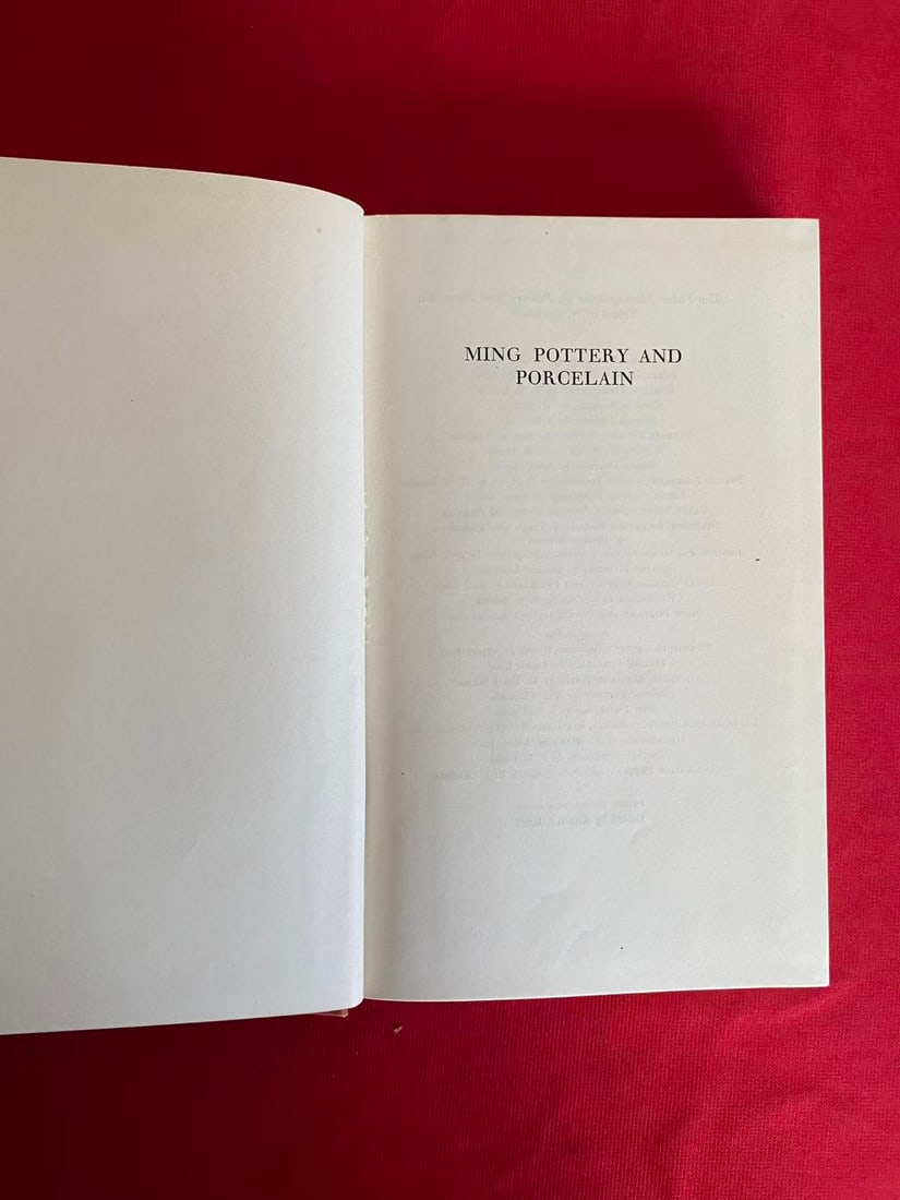 MING POTTERY AND PORCELAIN by Soame Jenyns: MING POTTERY AND PORCELAIN by Soame Jenyns , hard cover and good condition!
