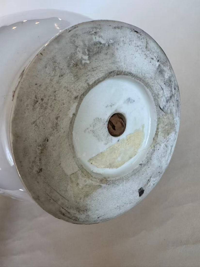 A White-Glazed Vase - 3