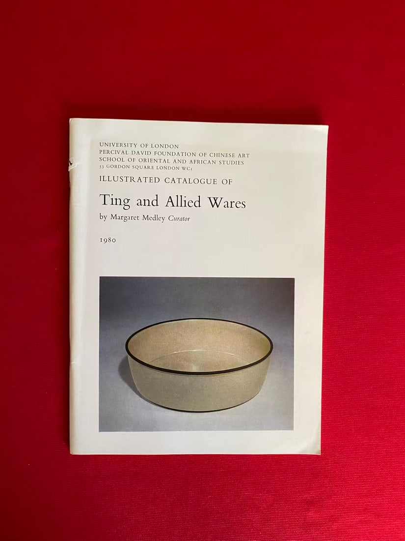 PERCIVAL DAVID FOUNDATION OF CHINESE ART Ting and Allied Wares: PERCIVAL DAVID FOUNDATION OF CHINESE ART Ting and Allied Wares, published in 1980 , good condition!